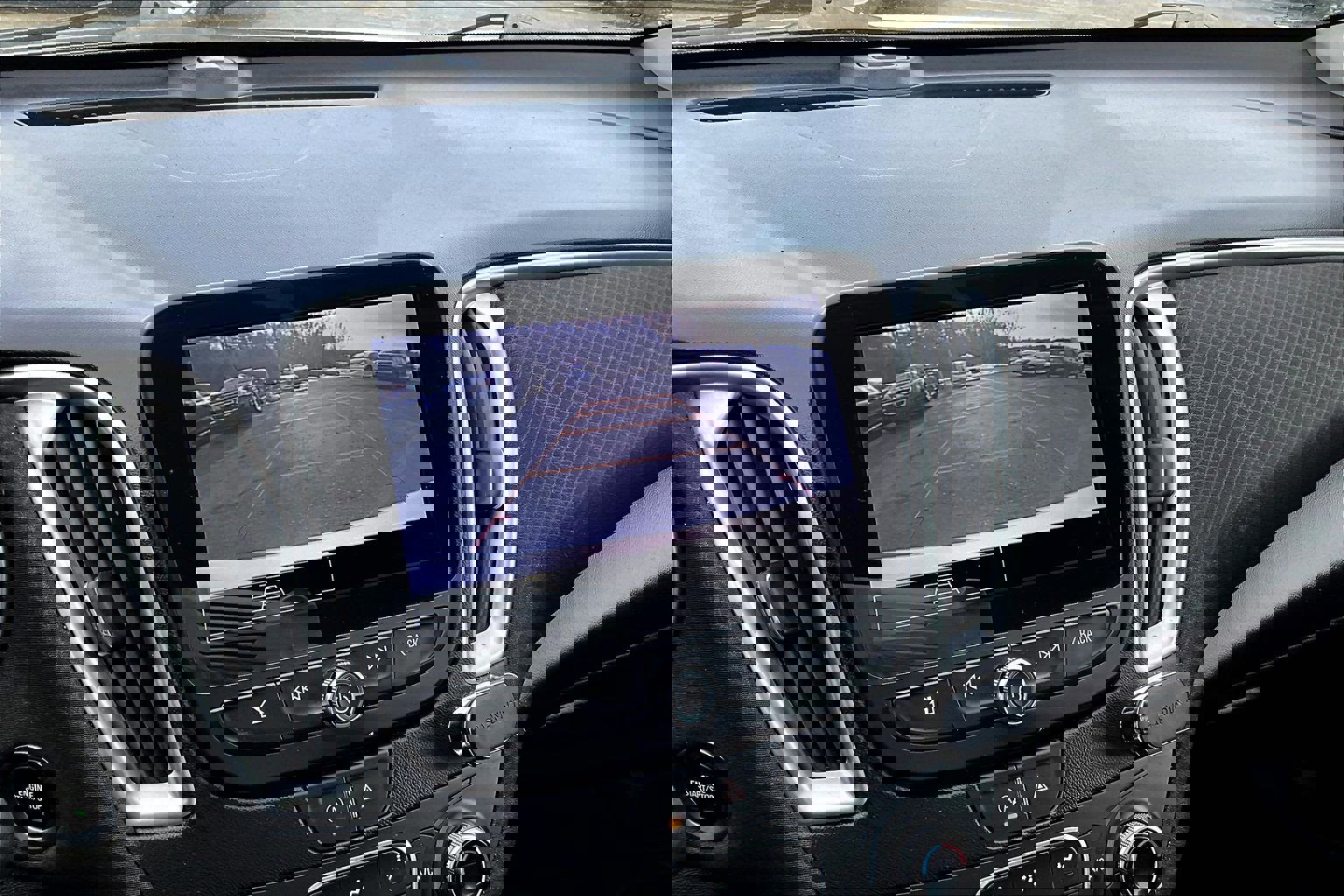 Used 2022 Chevrolet Malibu LT image 9