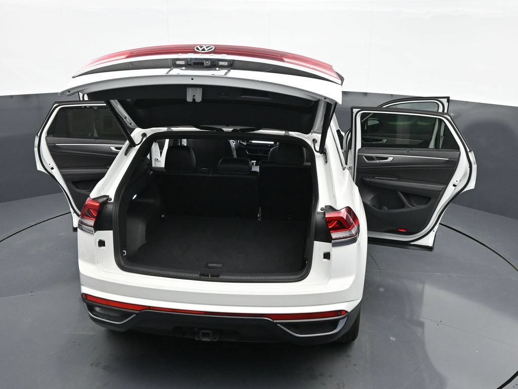 Used 2025 Volkswagen Atlas Cross Sport SE FWD image 44