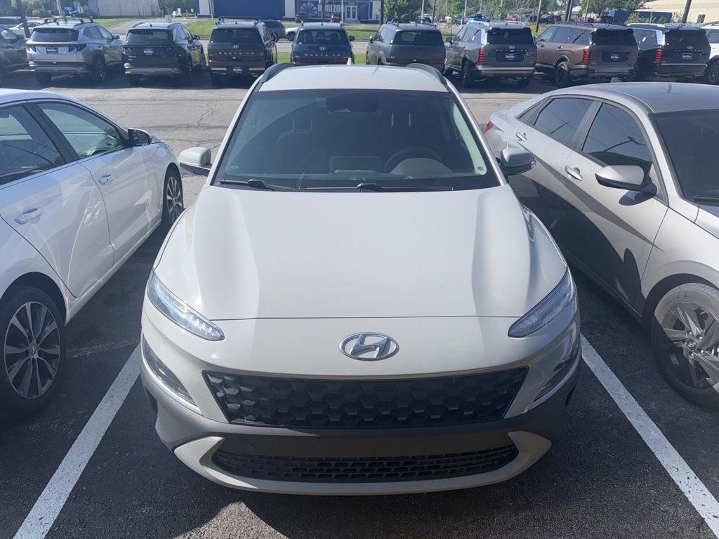 Certified 2023 Hyundai Kona SEL w/ Cargo Package FWD image 4