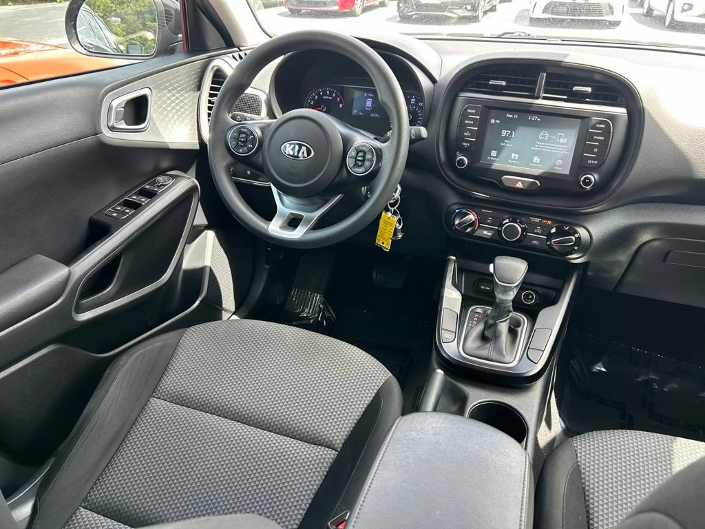 Used 2020 Kia Soul LX FWD image 10