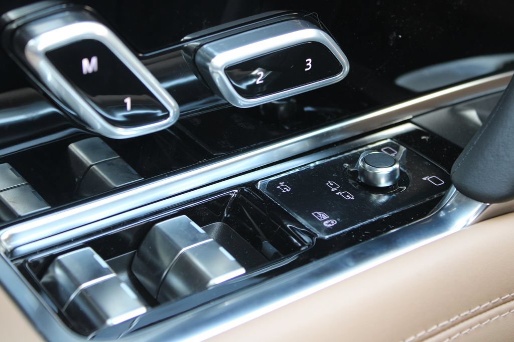 New 2026 Land Rover Range Rover SE AWD/4WD image 24
