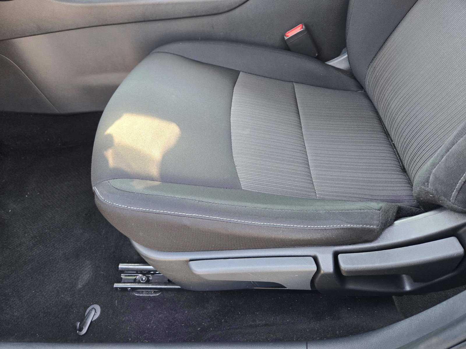 Used 2025 Nissan Sentra SV FWD image 11