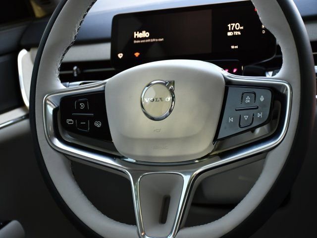 New 2025 Volvo EX90 Ultra w/ Protection Package Premier image 22