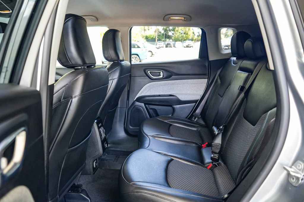 Used 2022 Jeep Compass Latitude image 18
