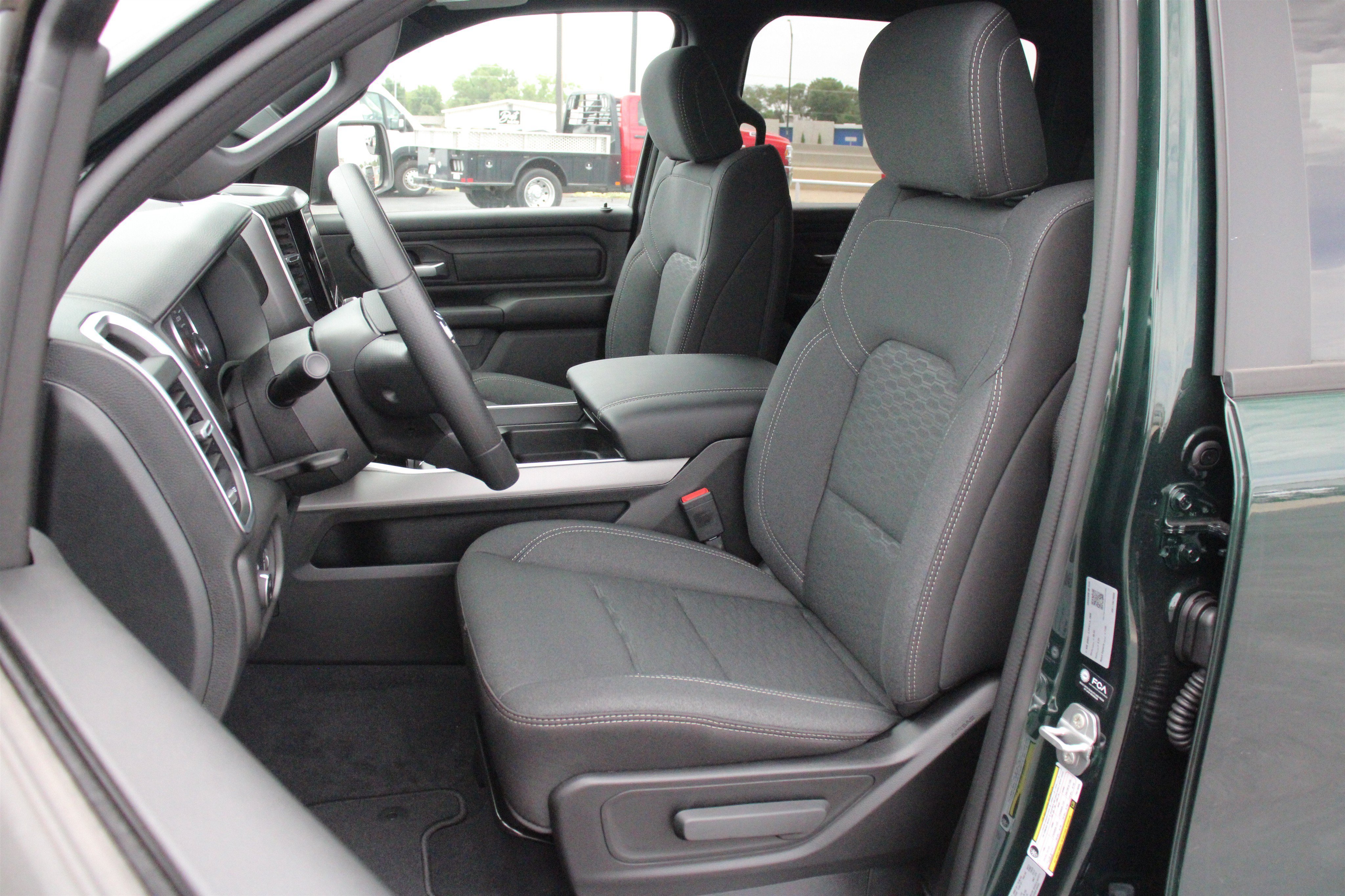 New 2026 RAM 1500 Express AWD/4WD image 5