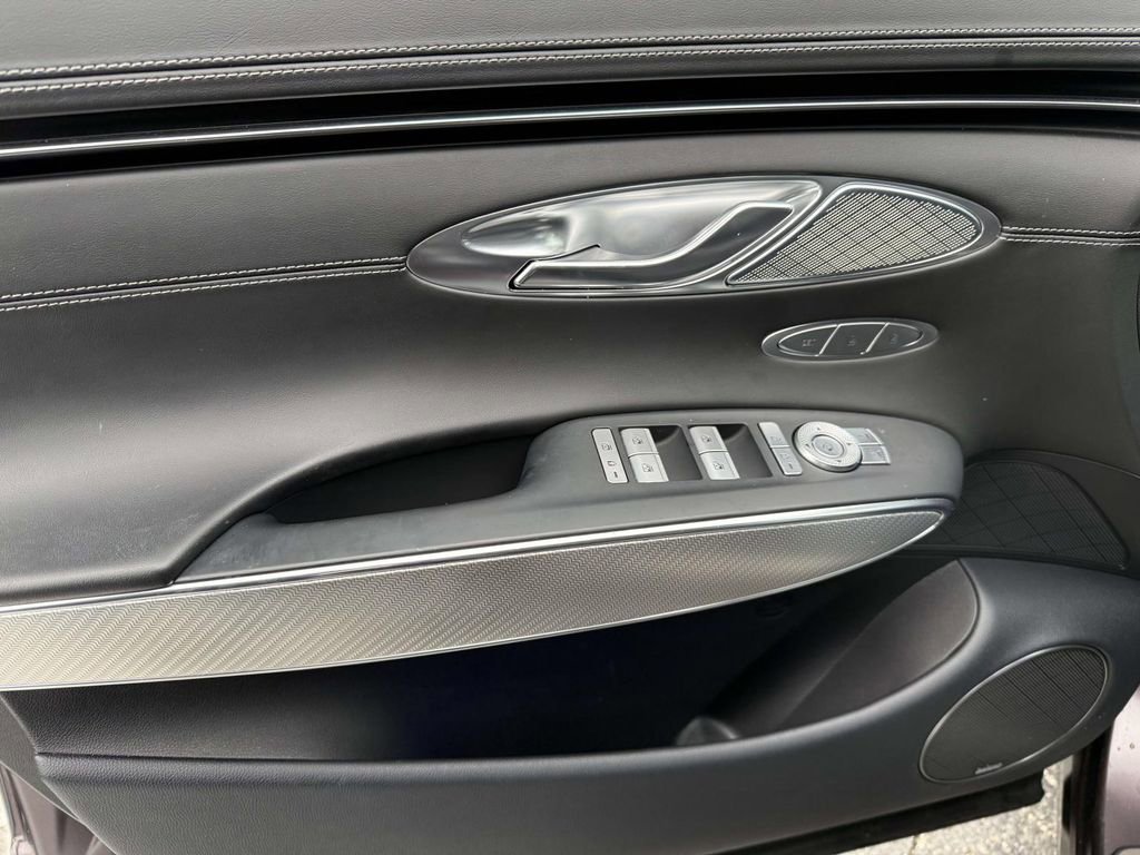 Certified 2023 Genesis GV70 2.5T w/ Sport Prestige Package image 13