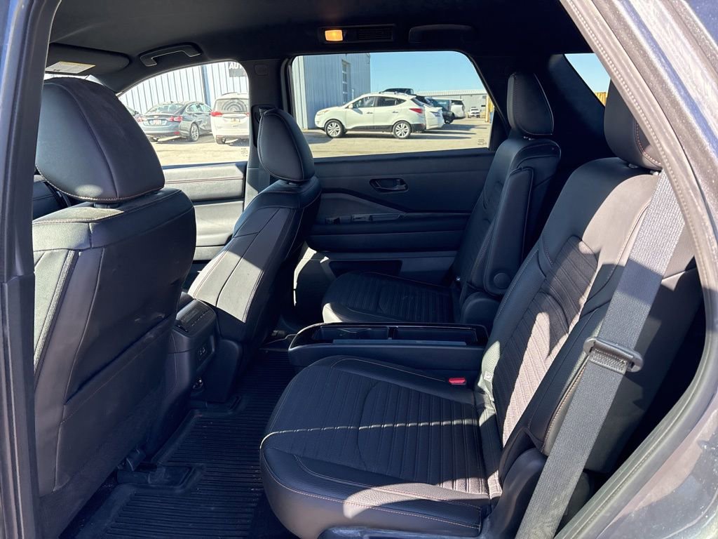Used 2024 Nissan Pathfinder Rock Creek image 24