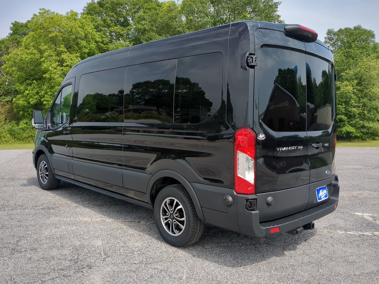 New 2025 Ford Transit 350 XLT image 5