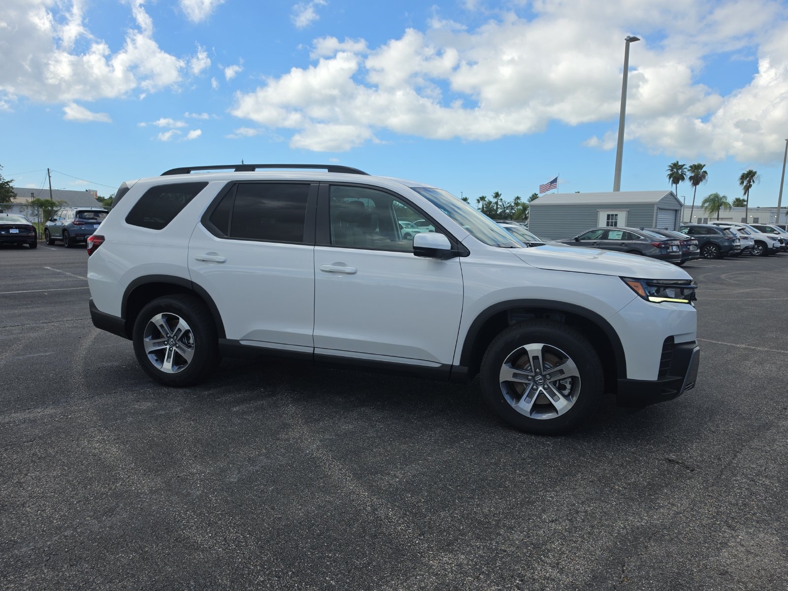 New 2026 Honda Pilot EX-L image 2