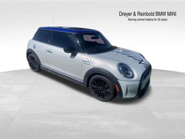 Used 2022 MINI Cooper S FWD image 1