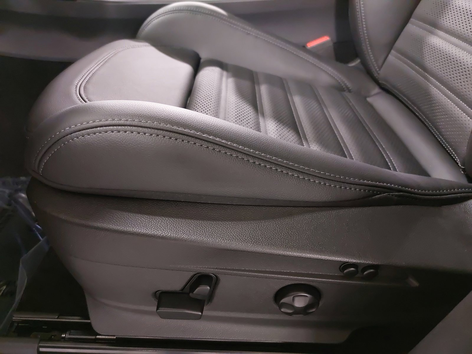 New 2025 Alfa Romeo Stelvio Sprint w/ Veloce Package image 30