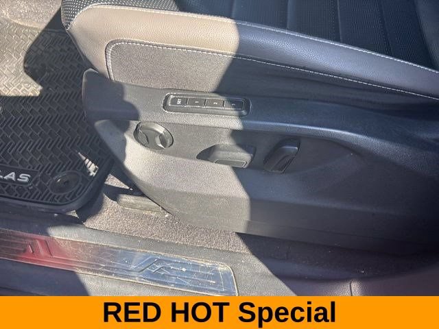 Used 2021 Volkswagen Atlas Cross Sport SEL Premium R-Line AWD/4WD image 12
