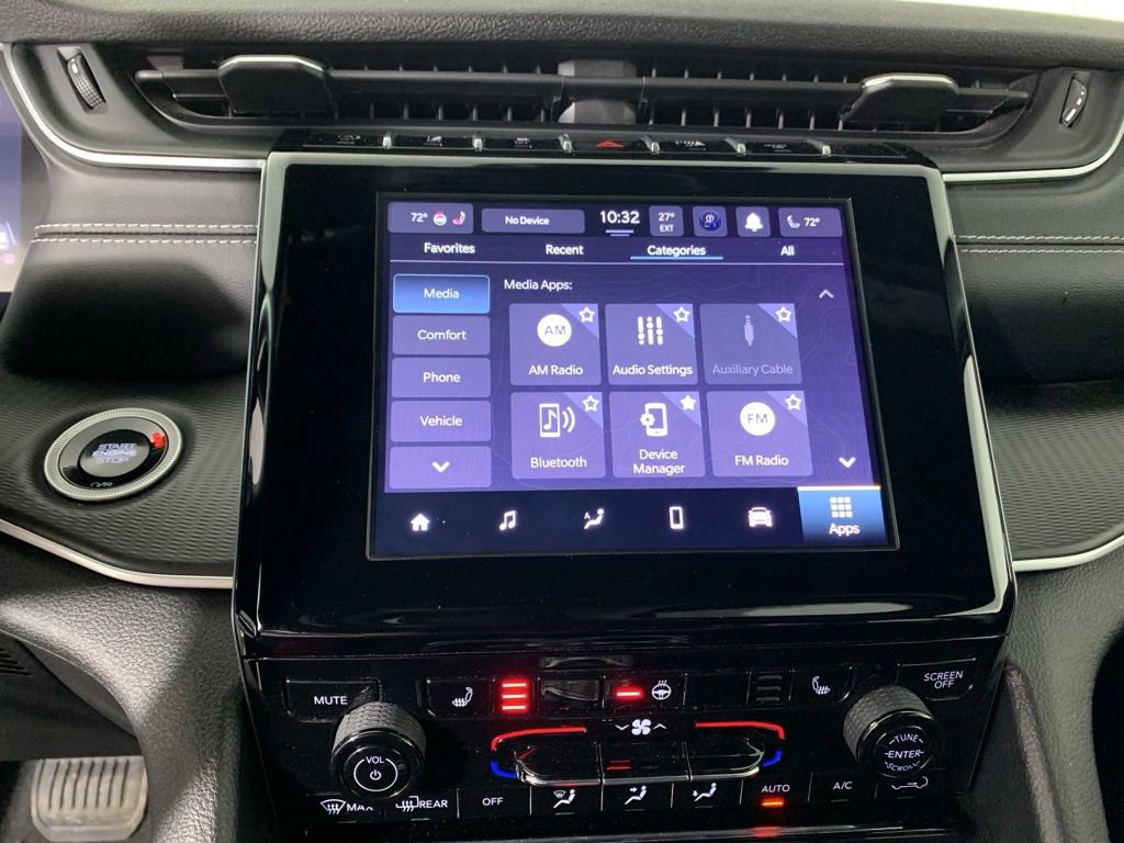 Used 2024 Jeep Grand Cherokee L Altitude image 23