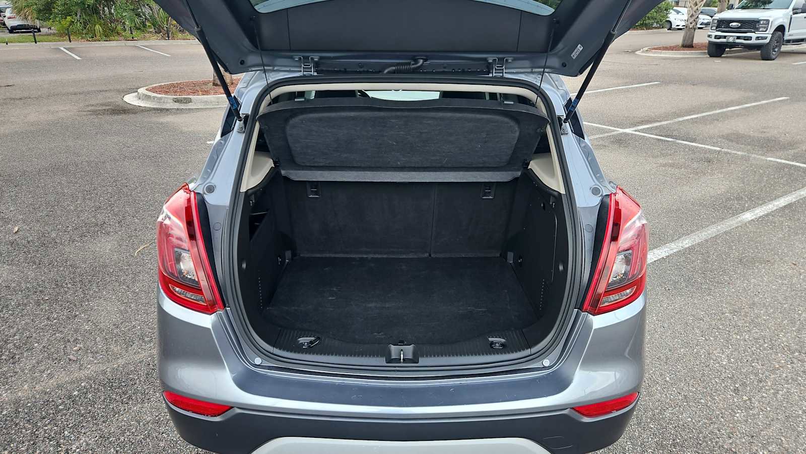 Used 2019 Buick Encore Preferred image 20