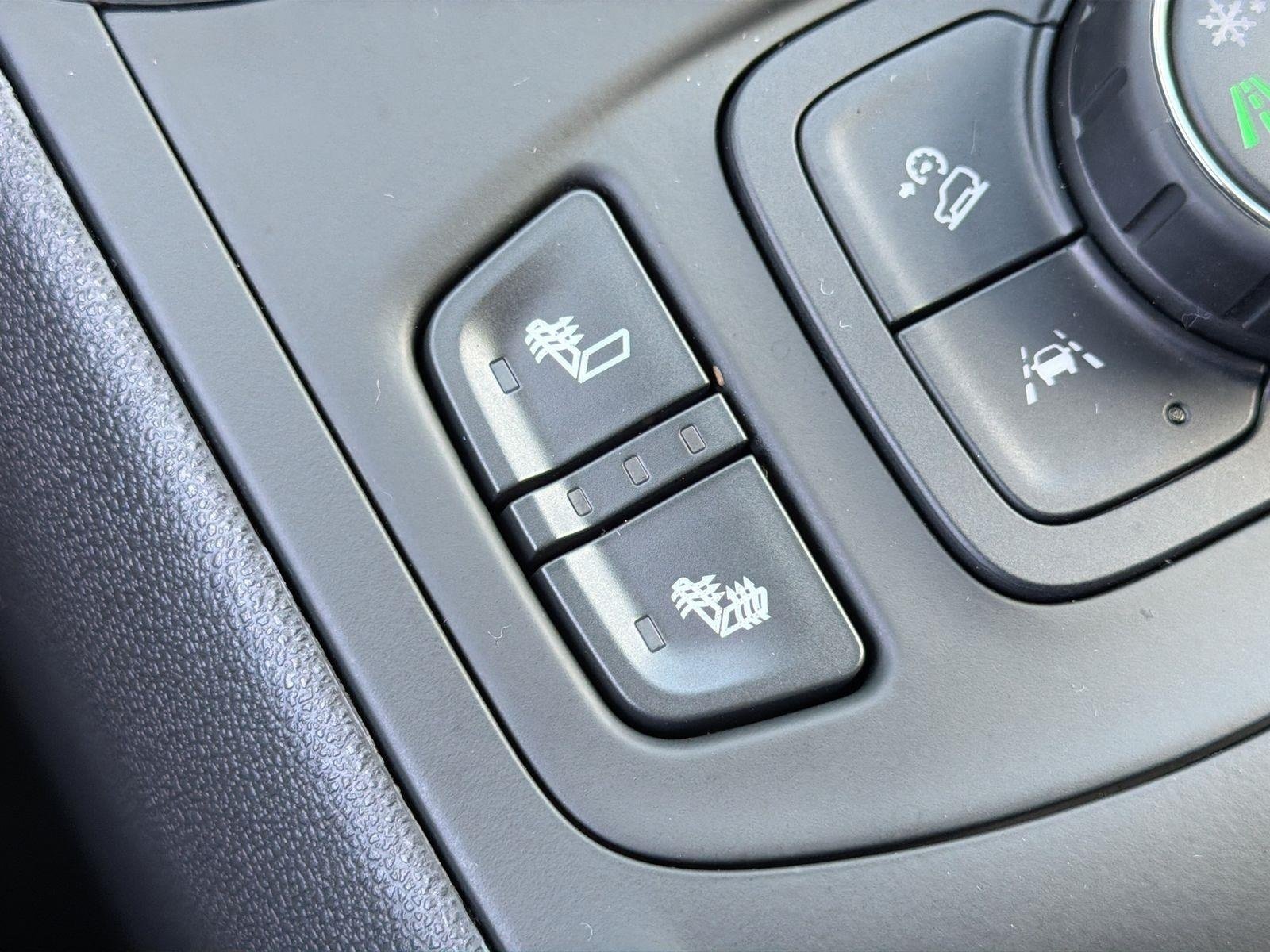 Used 2022 GMC Terrain SLE w/ Driver Convenience Package FWD image 15