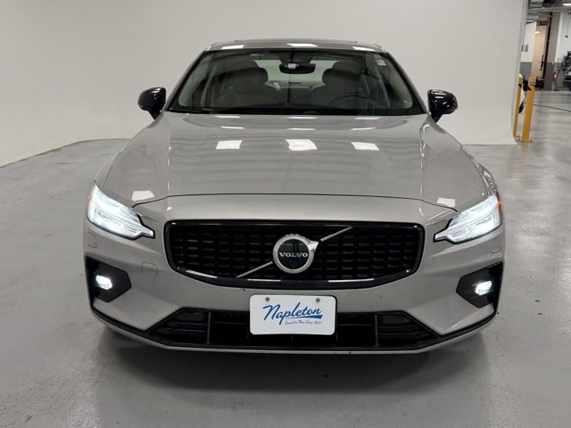 Used 2023 Volvo S60 B5 Plus image 6