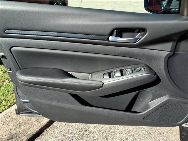 New 2025 Nissan Altima 2.5 SV w/ SV Special Edition Package image 7