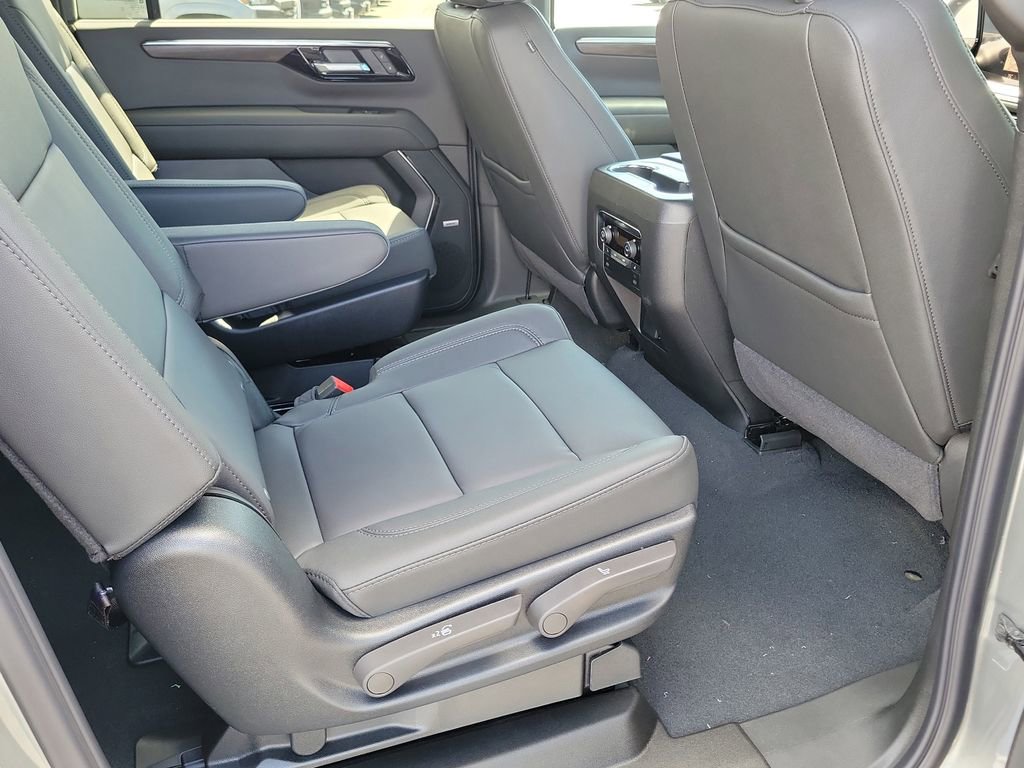 New 2026 Chevrolet Suburban LT w/ Comfort Package RWD image 18