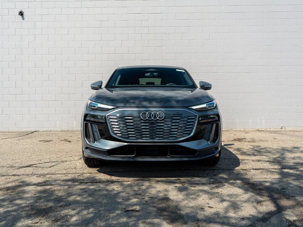 New 2027 Audi Q6 e-tron Premium AWD/4WD image 2