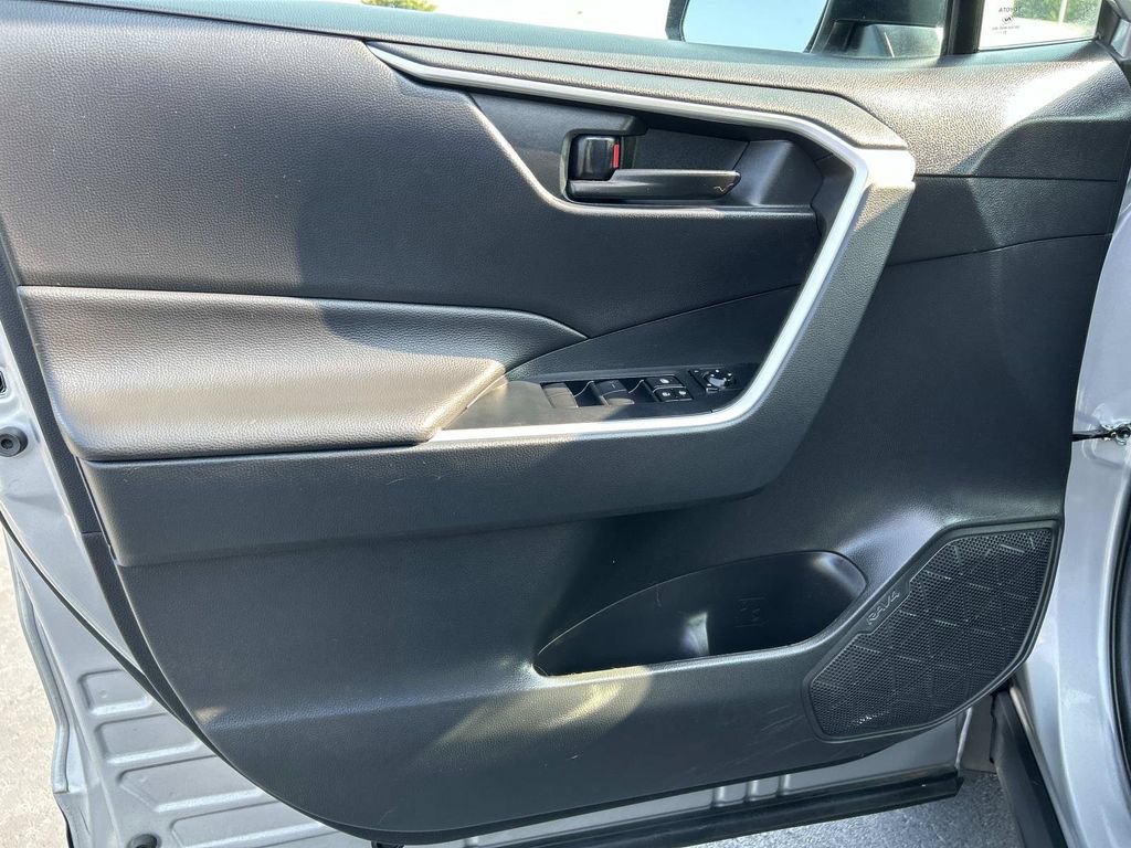 Used 2024 Toyota RAV4 LE FWD image 21