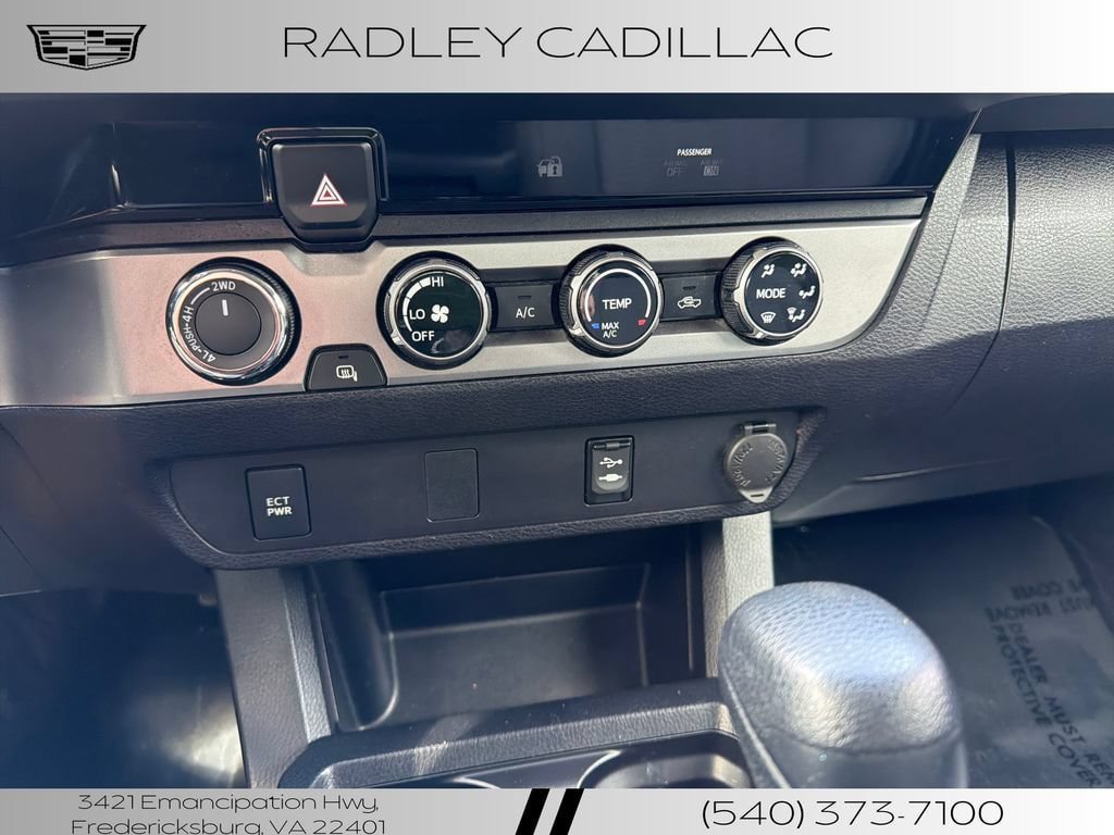 Used 2016 Toyota Tacoma SR w/ Towing Package AWD/4WD image 9