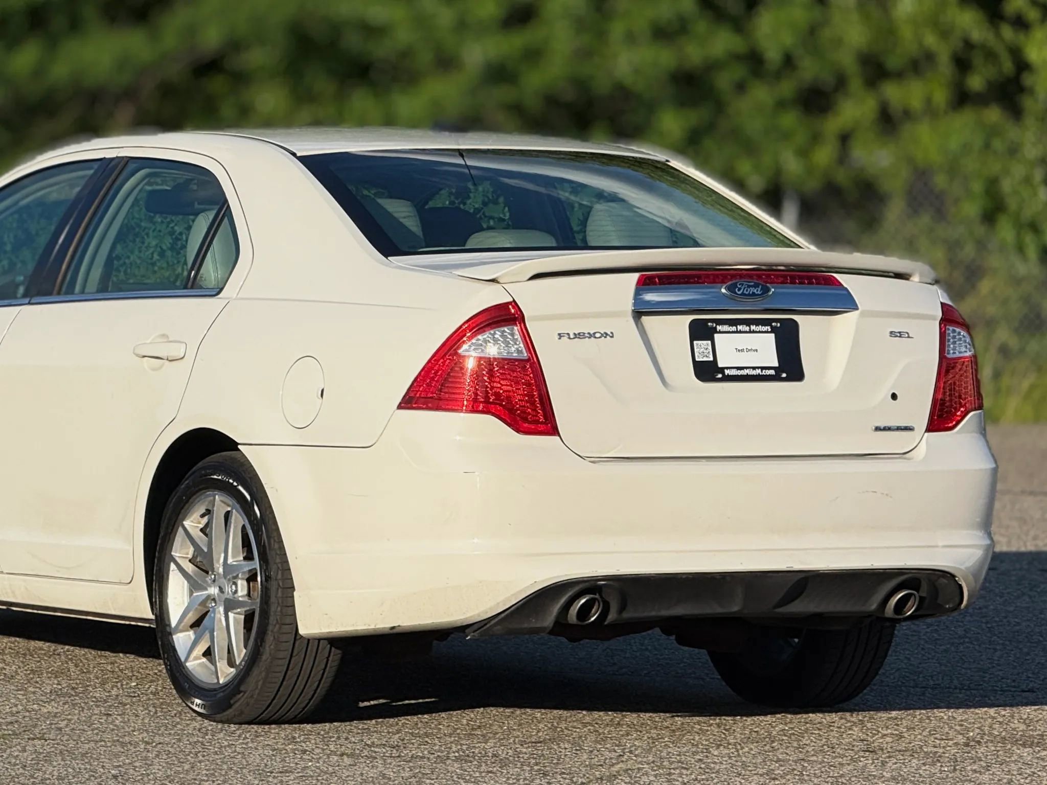 Used 2012 Ford Fusion SEL image 16