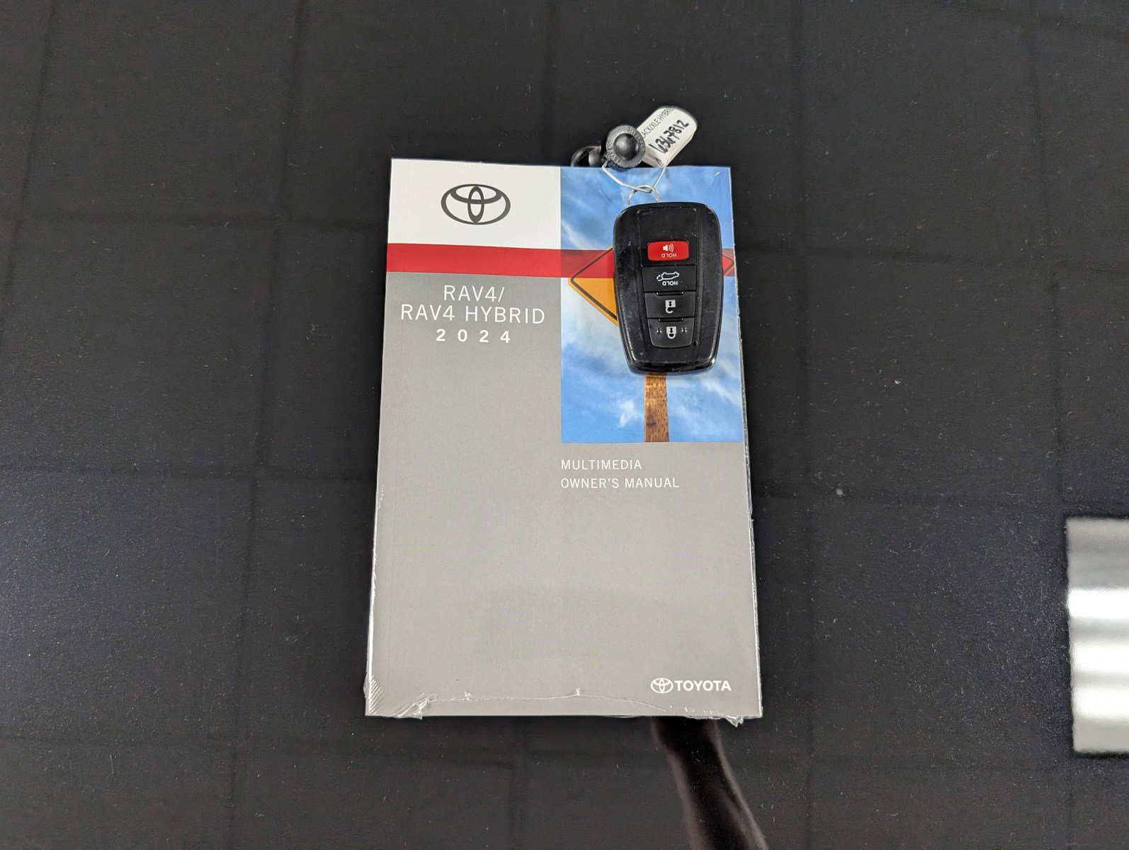 Used 2024 Toyota RAV4 XLE Premium w/ Weather Package image 6