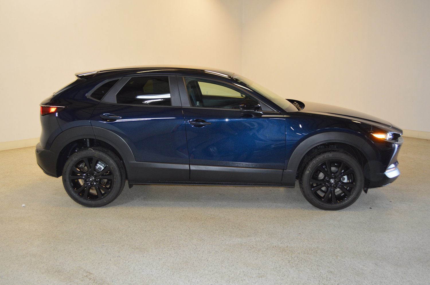 New 2026 MAZDA CX-30 AWD 2.5 S w/ Select Sport Pkg image 2