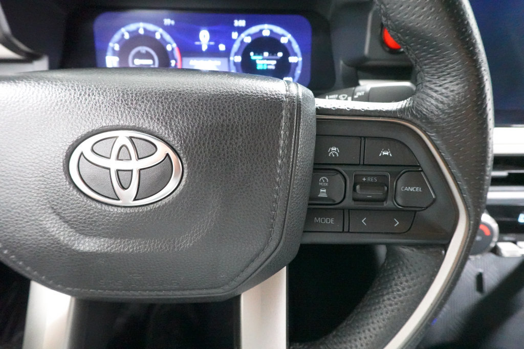 Used 2024 Toyota Tacoma TRD Off-Road AWD/4WD image 13