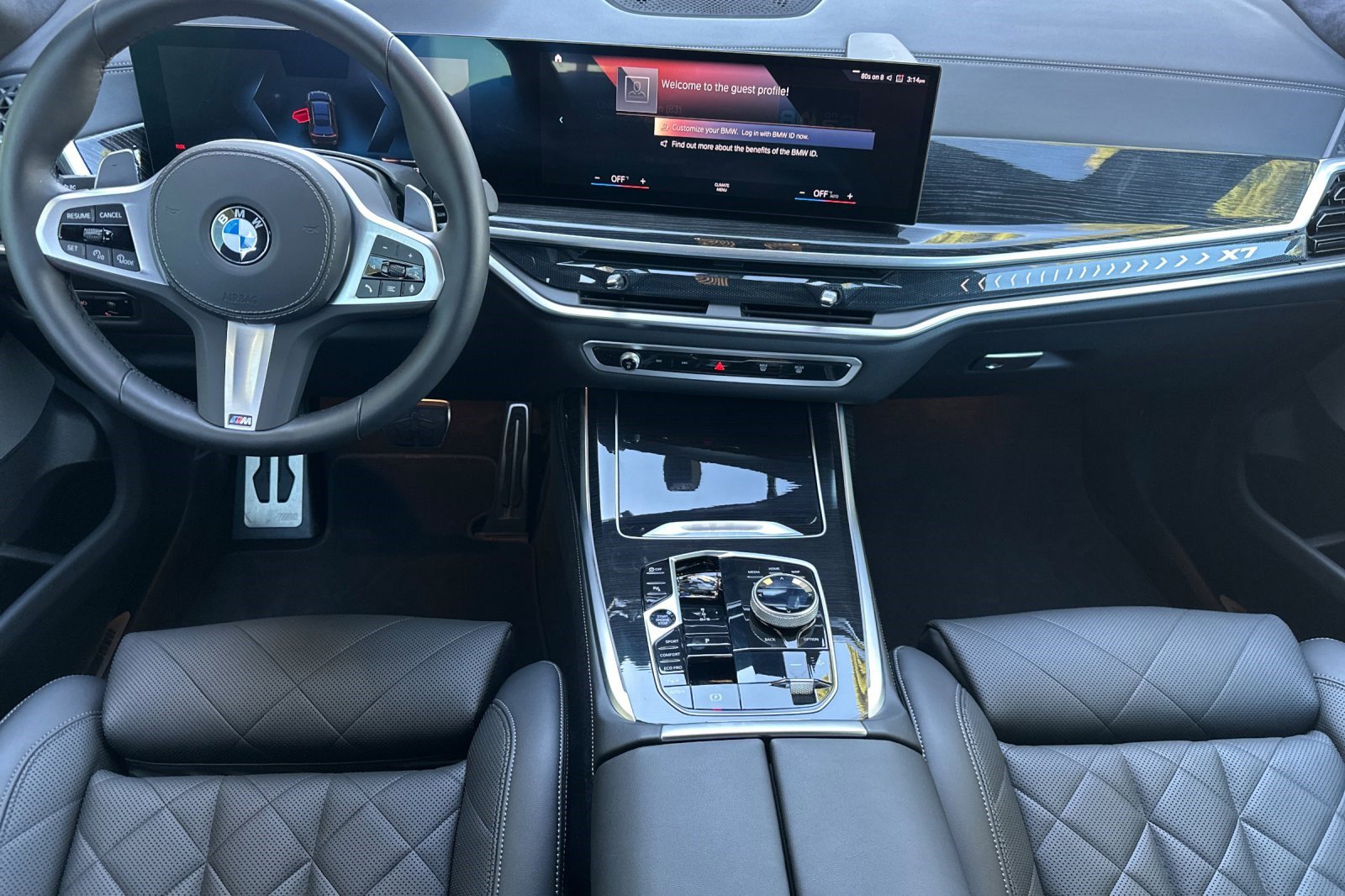 Used 2023 BMW X7 xDrive40i w/ M Sport Package image 17