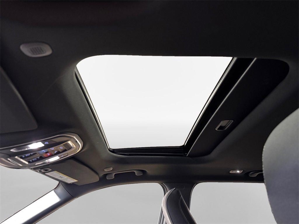 New 2025 Jeep Grand Cherokee Laredo X w/ Luxury Tech Group I image 23