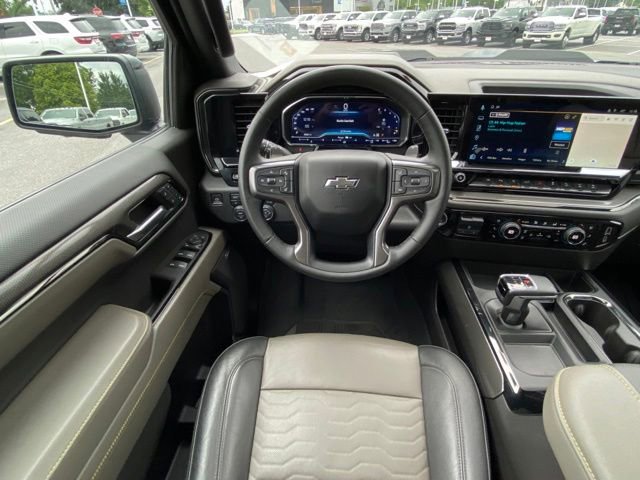 Used 2023 Chevrolet Silverado 1500 ZR2 w/ Technology Package AWD/4WD image 29