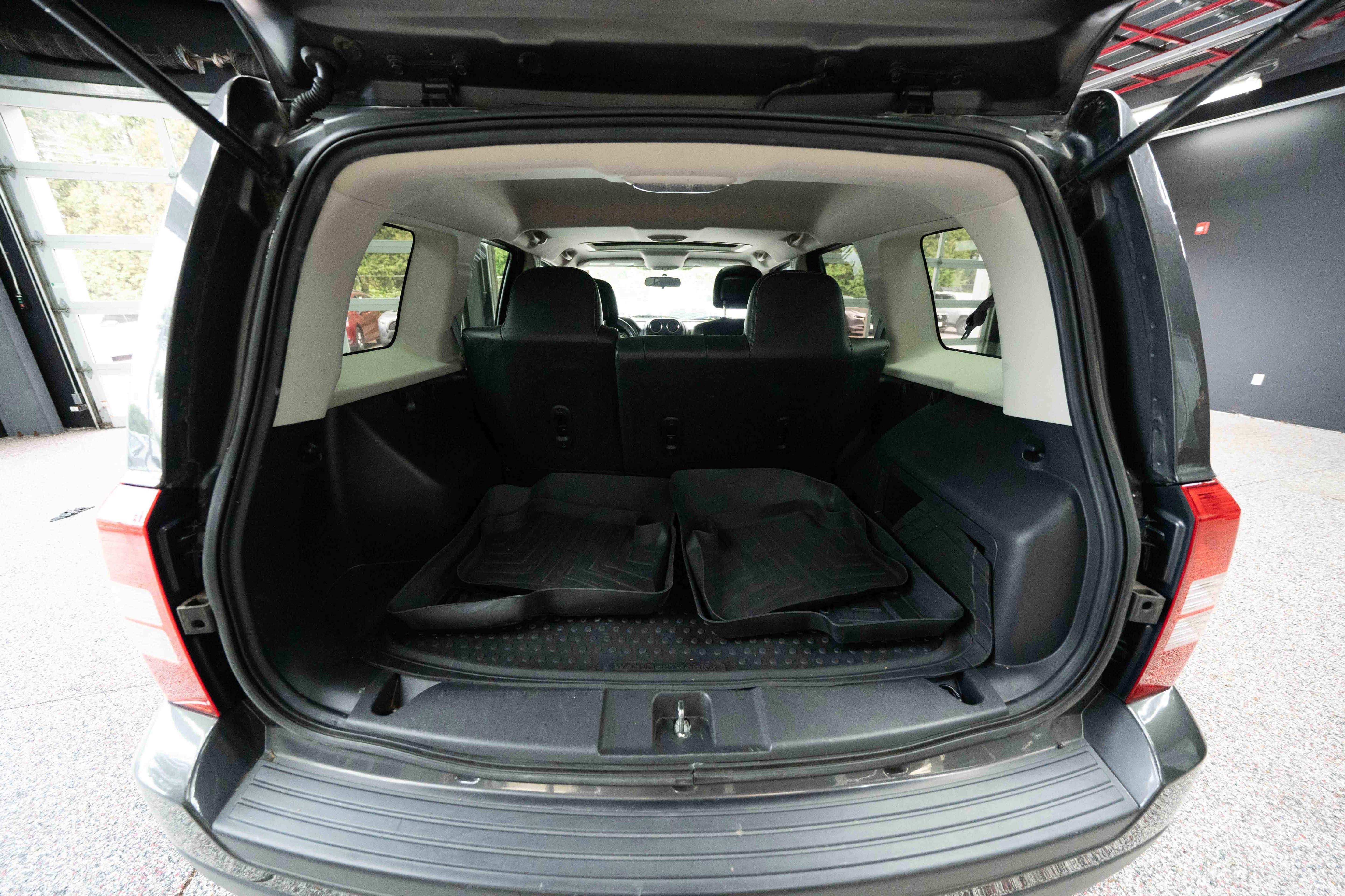 Used 2015 Jeep Patriot High Altitude AWD/4WD image 28