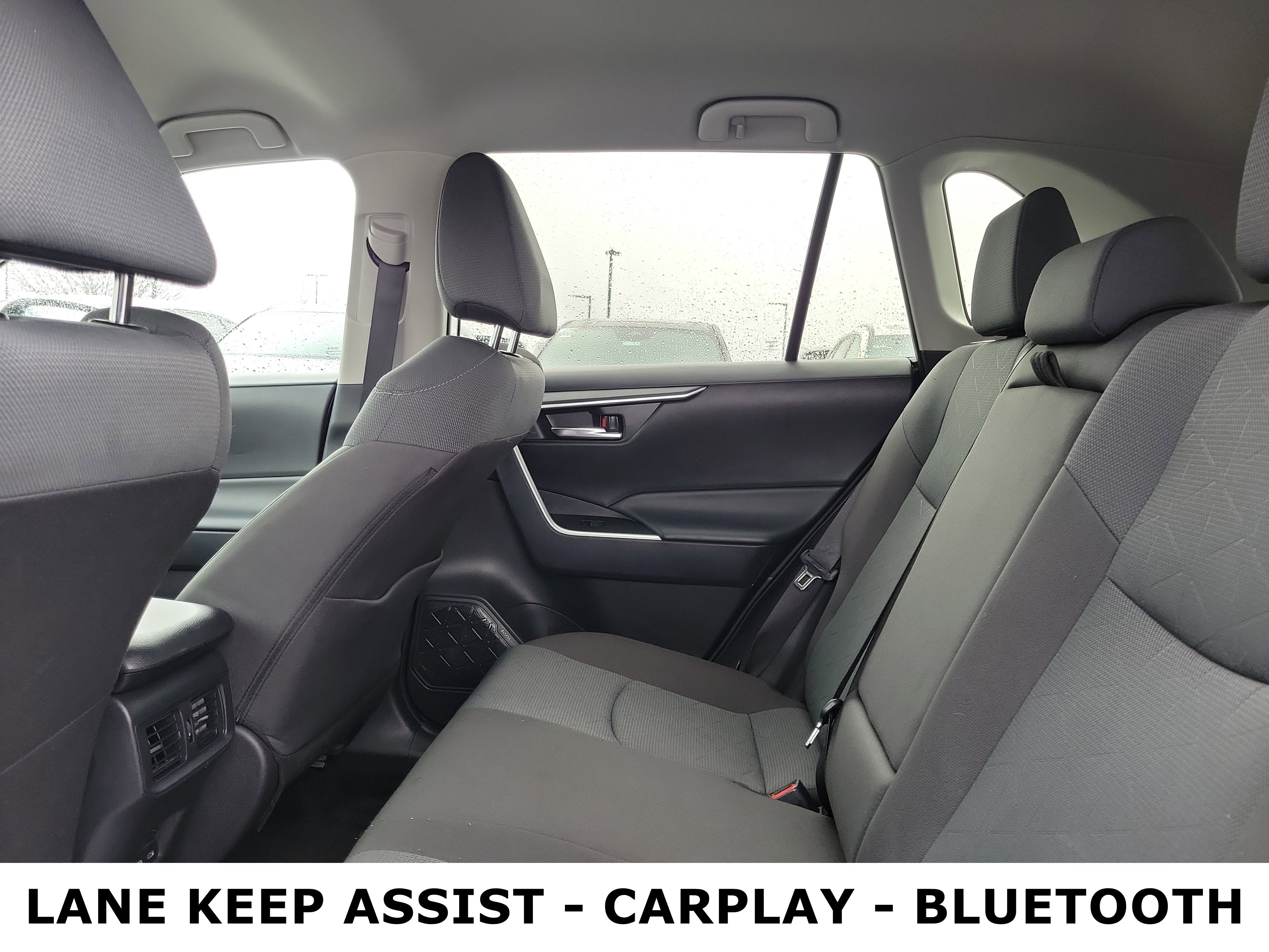 Used 2025 Toyota RAV4 XLE image 11