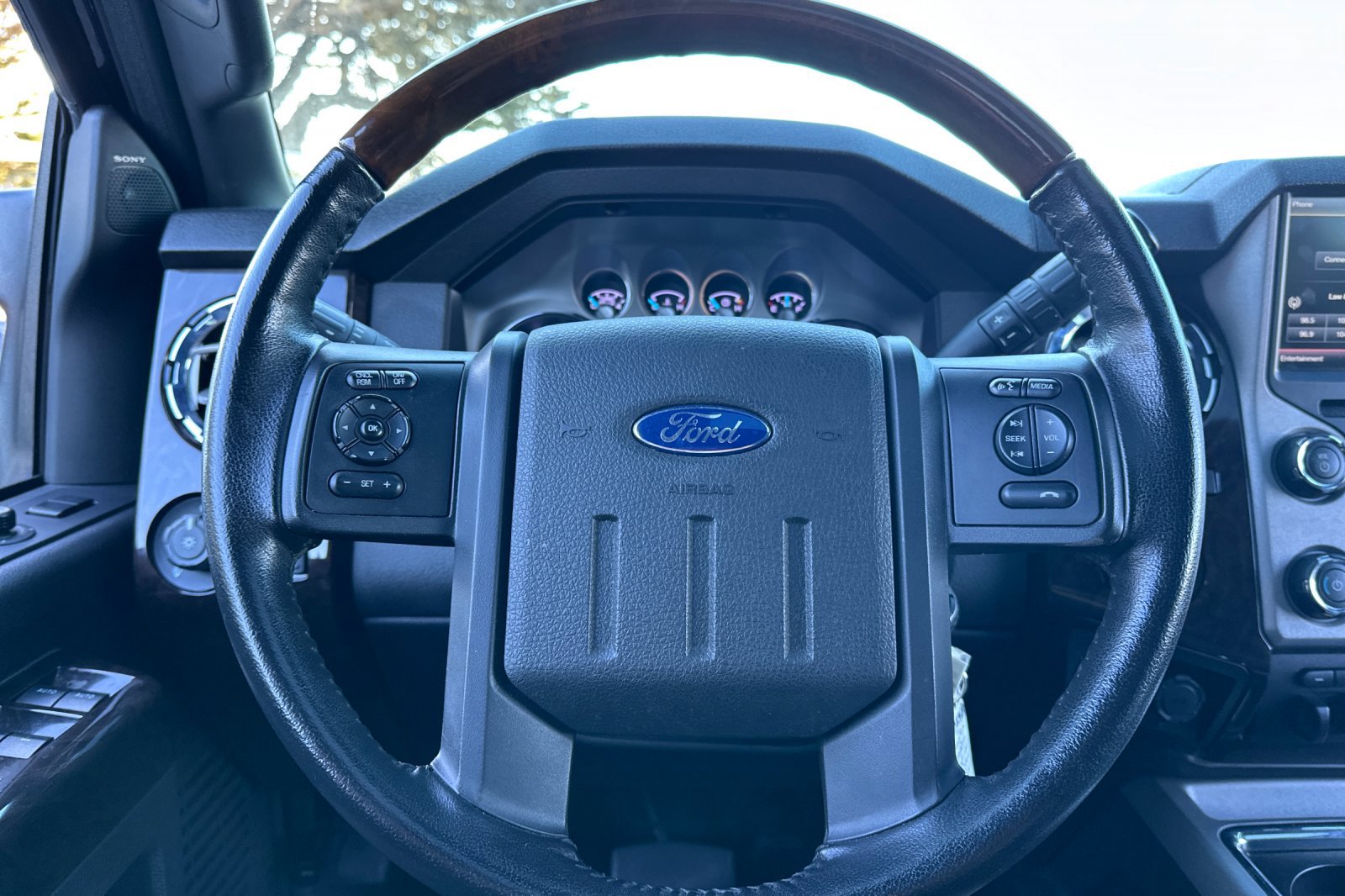 Used 2015 Ford F250 Platinum w/ FX4 Off-Road Package image 20