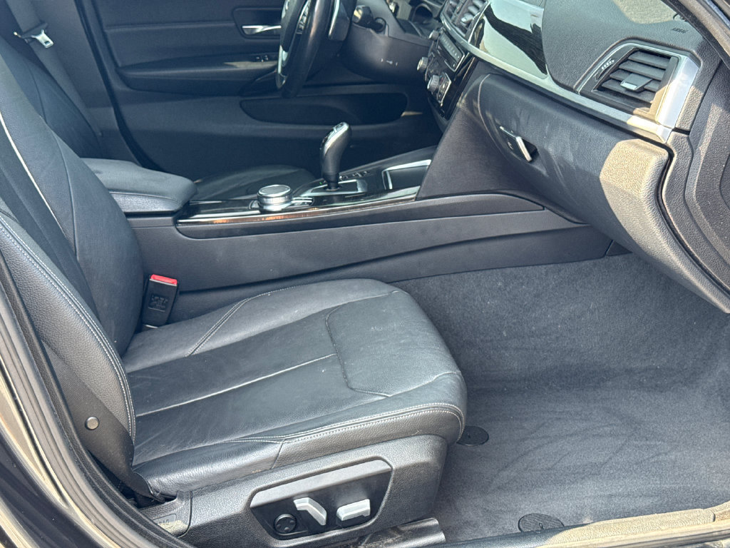 Used 2019 BMW 430i Gran Coupe xDrive w/ Convenience Package AWD/4WD image 16