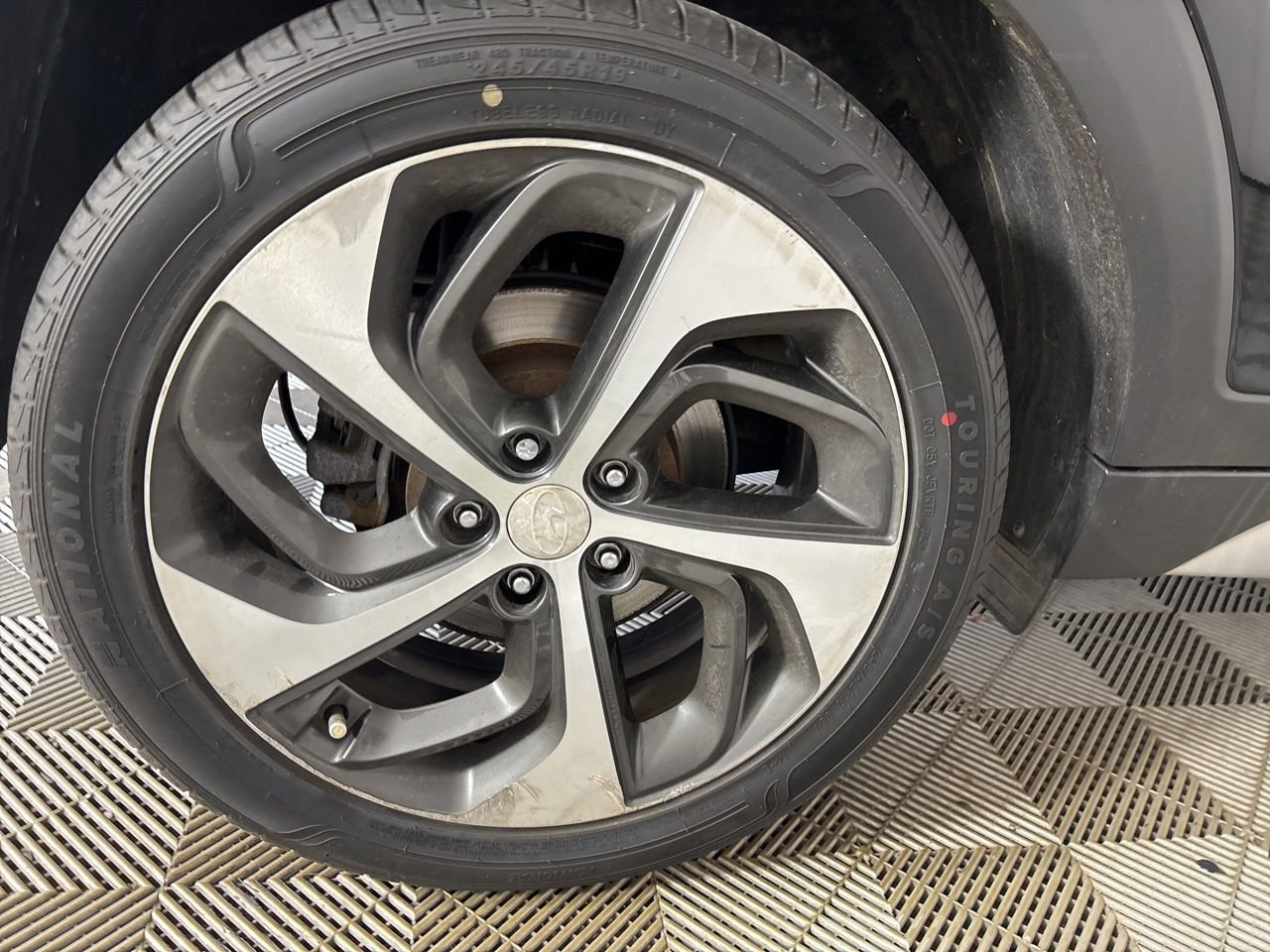 Used 2017 Hyundai Tucson Sport AWD/4WD image 30
