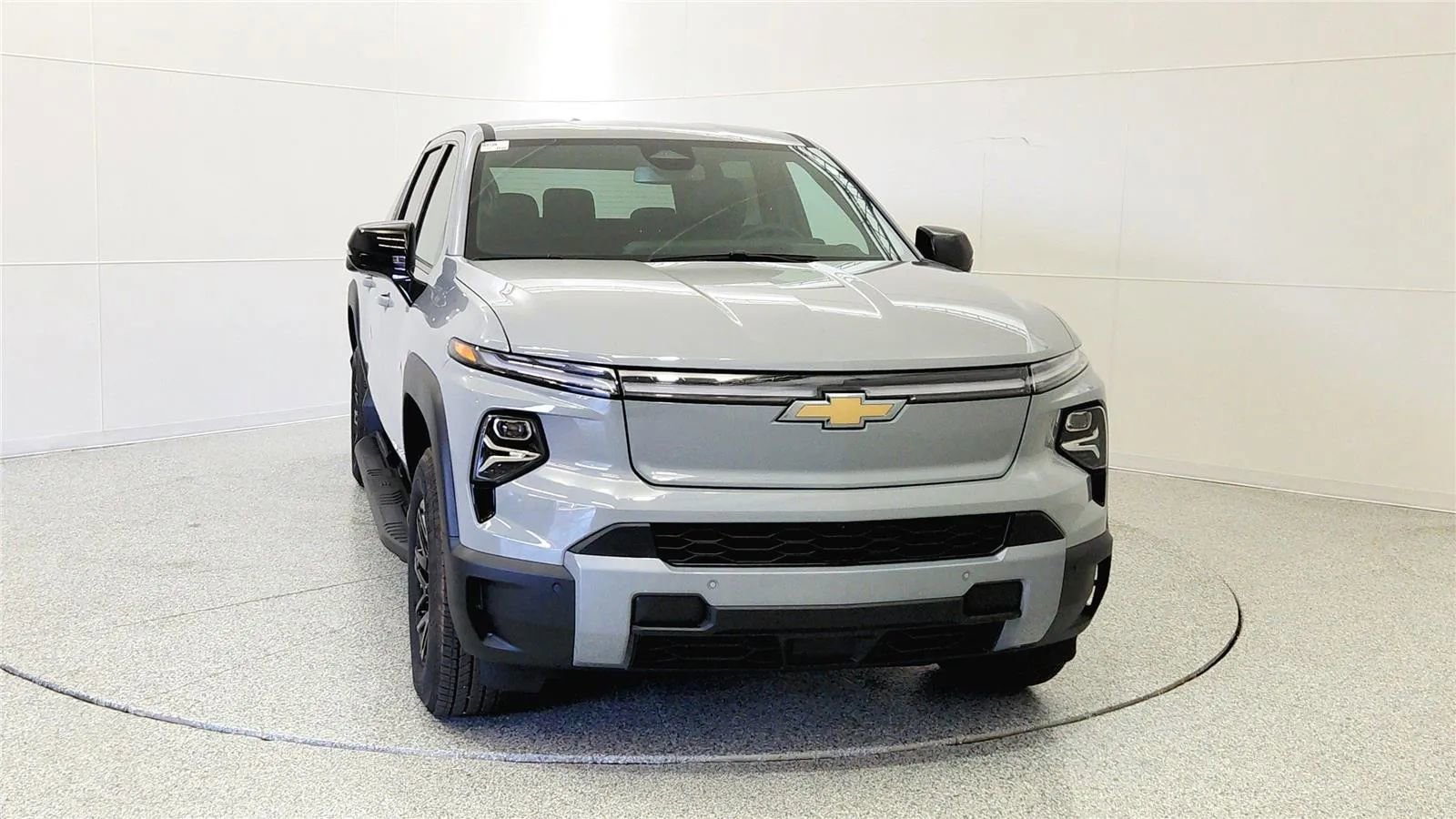 New 2026 Chevrolet Silverado EV LT w/ Plus Package image 2