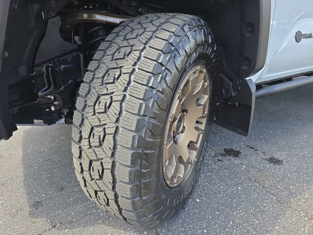 New 2025 Toyota 4Runner Trailhunter image 31