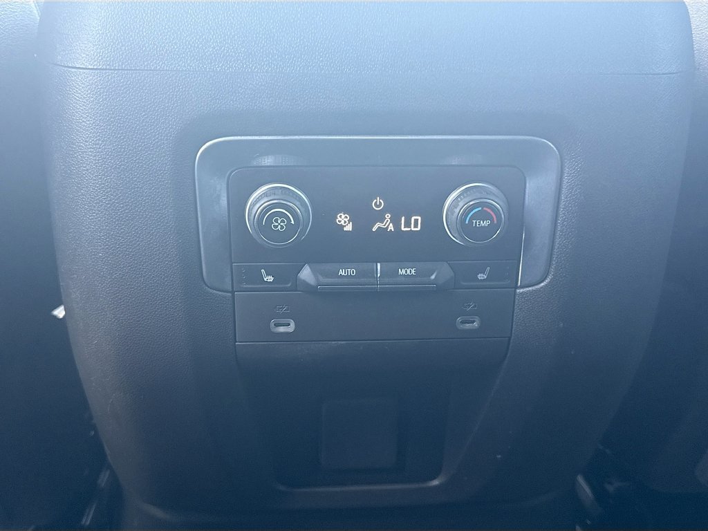 Used 2023 Chevrolet Tahoe Premier AWD/4WD image 28