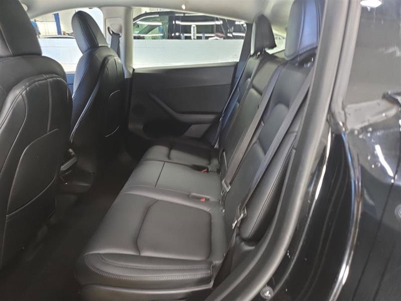 Used 2022 Tesla Model Y Long Range AWD/4WD image 8