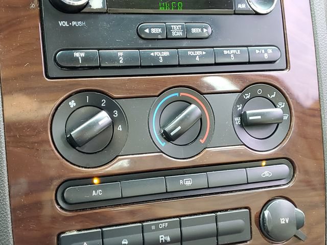 Used 2008 Ford Taurus SEL FWD image 20