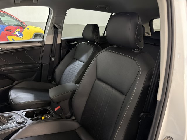Certified 2024 Volkswagen Tiguan SE AWD/4WD image 14