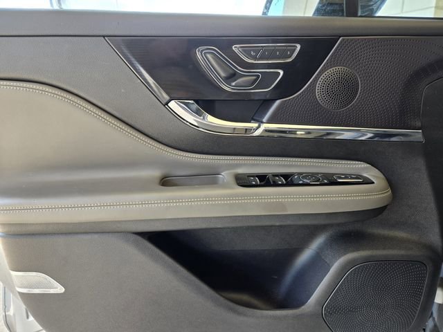 Used 2024 Lincoln Corsair FWD image 10
