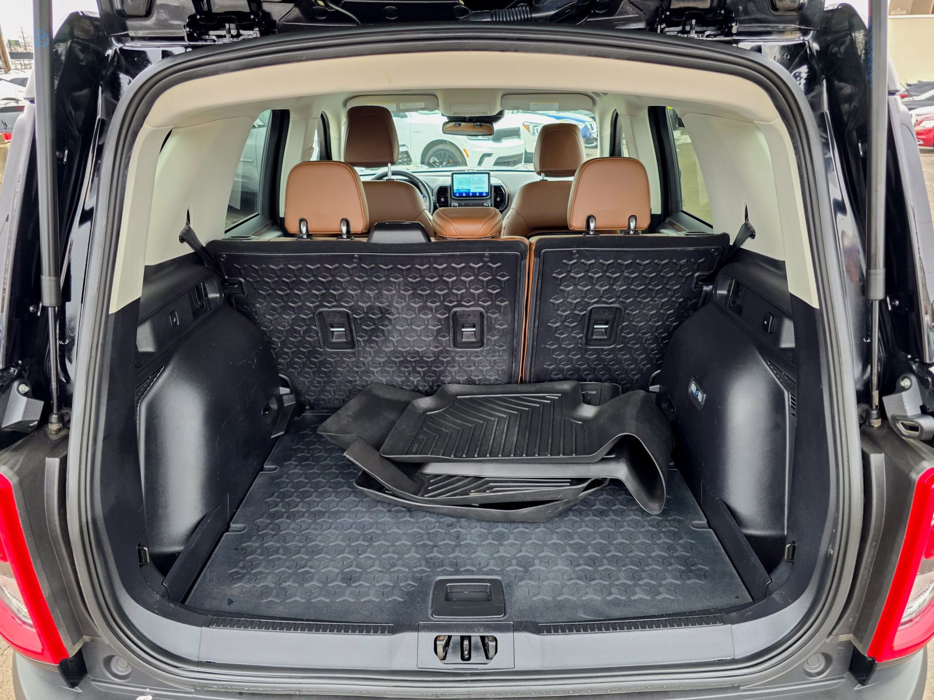 Used 2021 Ford Bronco Sport Outer Banks w/ Outer Banks Package (96D) image 43