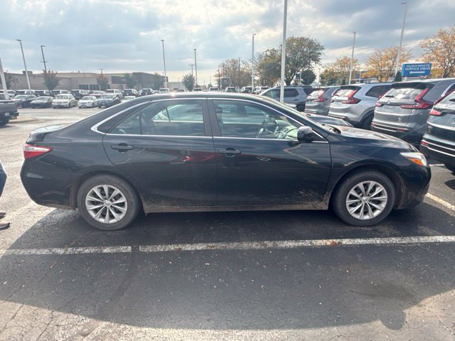 Used 2015 Toyota Camry LE FWD image 5