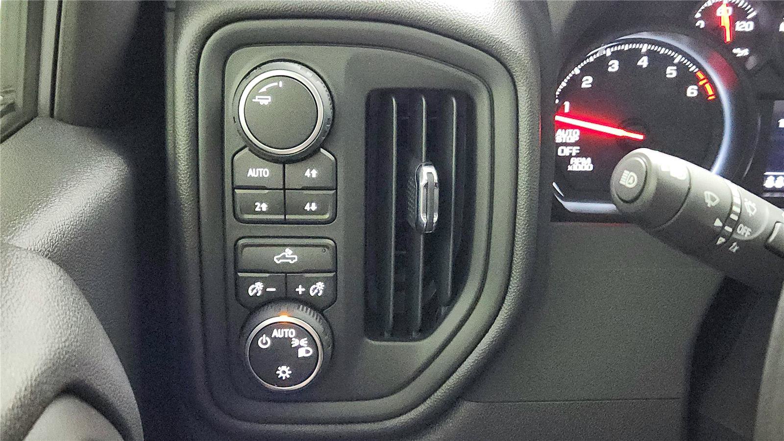 Used 2025 Chevrolet Silverado 1500 Custom Trail Boss image 44