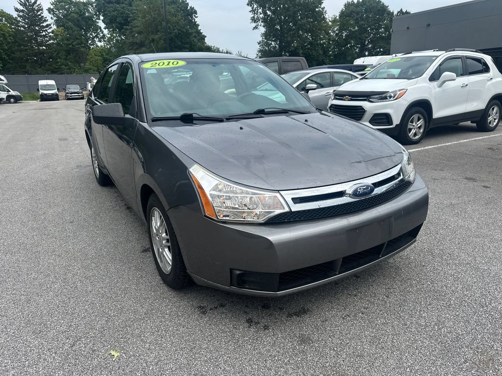 Used 2010 Ford Focus SE FWD image 4