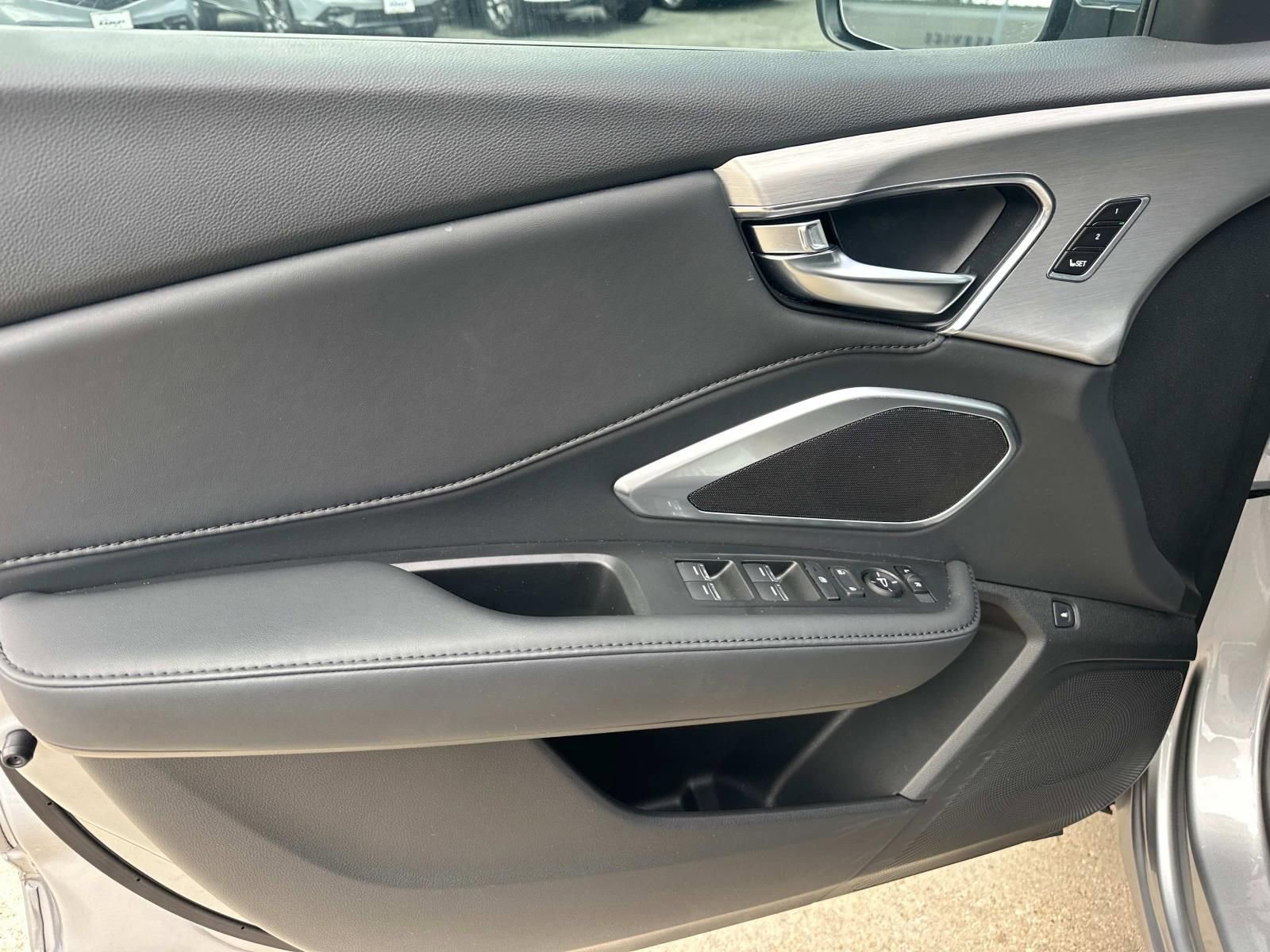 Used 2023 Acura RDX AWD image 9