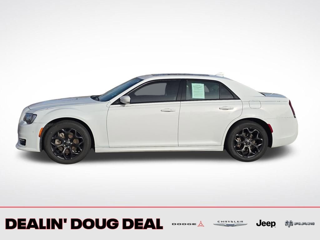 Used 2022 Chrysler 300 Touring L w/ Popular Equipment Group image 3
